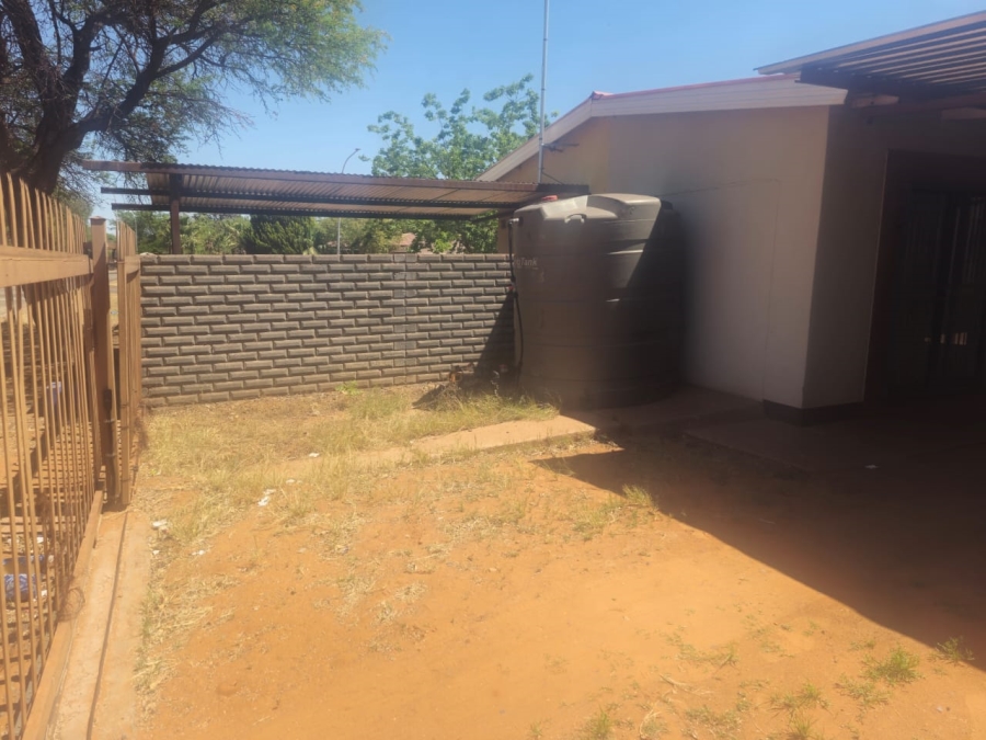 6 Bedroom Property for Sale in Kathu Northern Cape